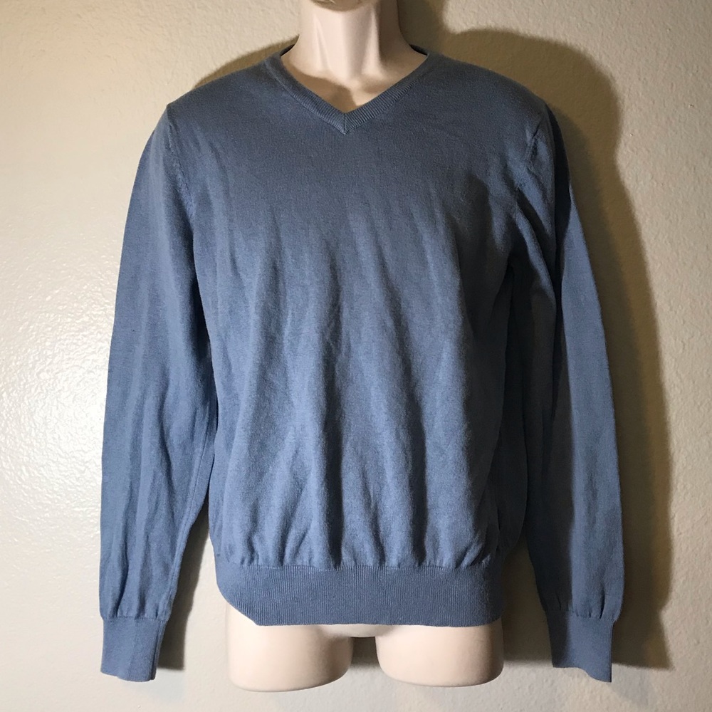 IZOD VIntage blue V-neck sweater